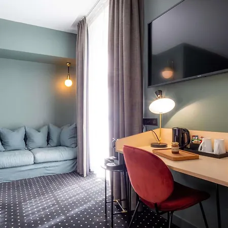 Отель Mercure Centre Passage Pommeraye