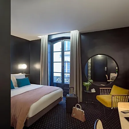 Mercure Centre Passage Pommeraye 4*