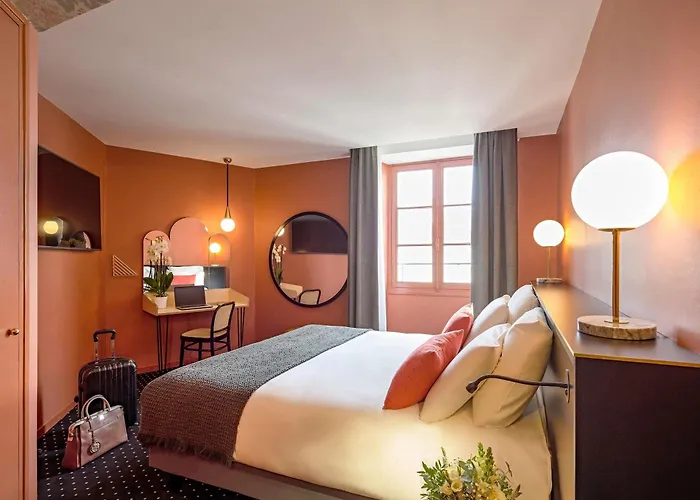 Отель Mercure Centre Passage Pommeraye Нант