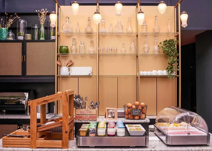 Mercure Centre Passage Pommeraye 4*