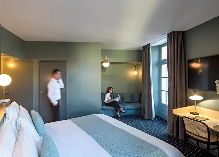 Mercure Centre Passage Pommeraye Hotell 4*