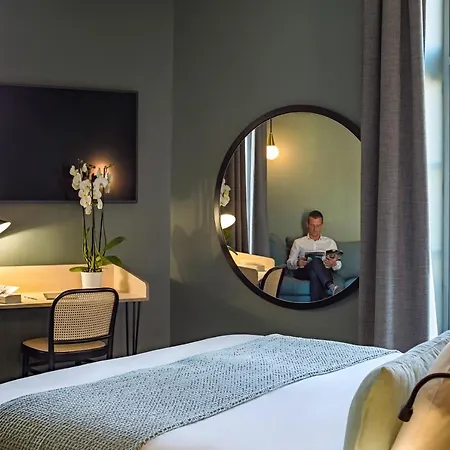 Mercure Centre Passage Pommeraye Hotel 4*
