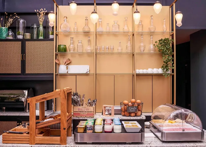 Mercure Centre Passage Pommeraye 4* نانت